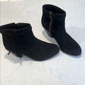 Sam Edelman Louie Fringe Trimmed Suede Bootie